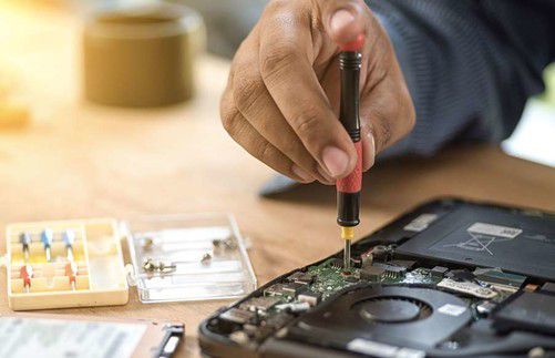 電腦故障別慌！除了男朋友，這些專業維修渠道值得信賴